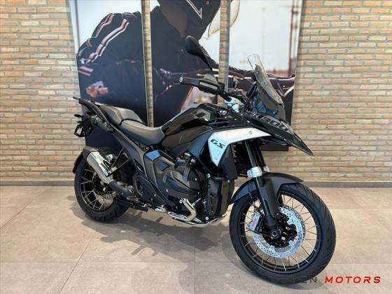 BMW R 1300 GS TRIPLE BLACK 